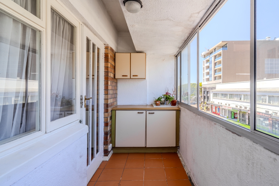 3 Bedroom Property for Sale in Three Anchor Bay Western Cape